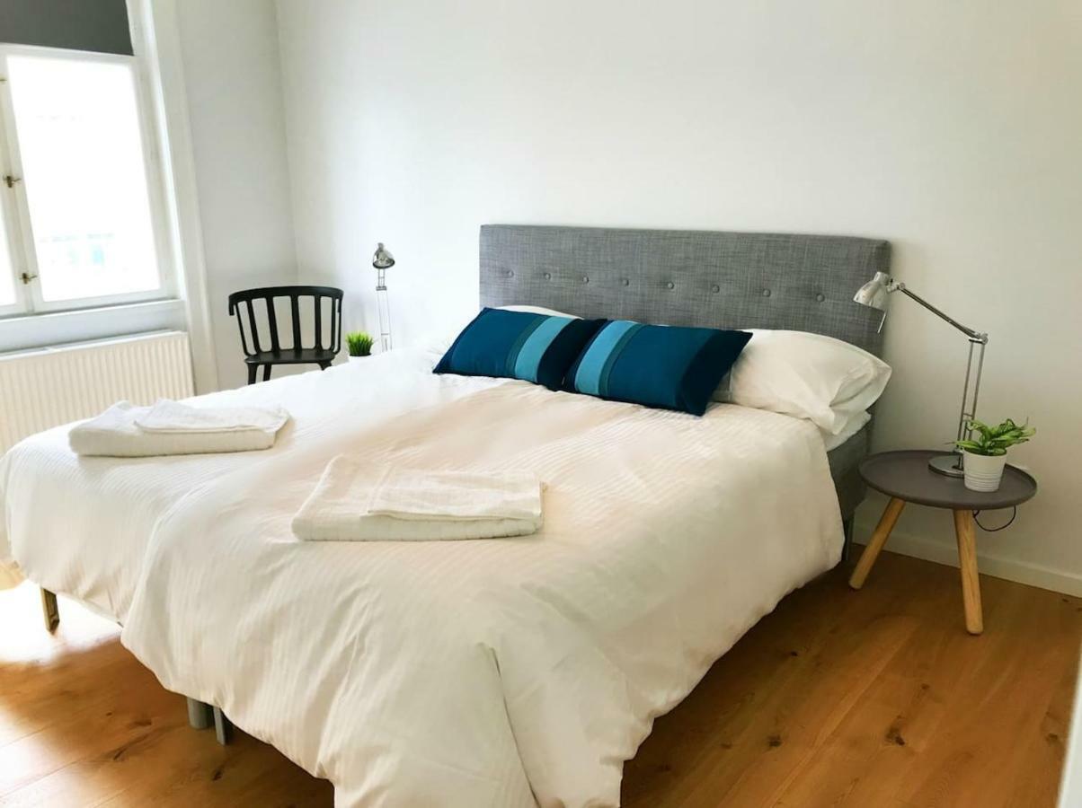 Luxury In The Heart Of Near Harbour Baths