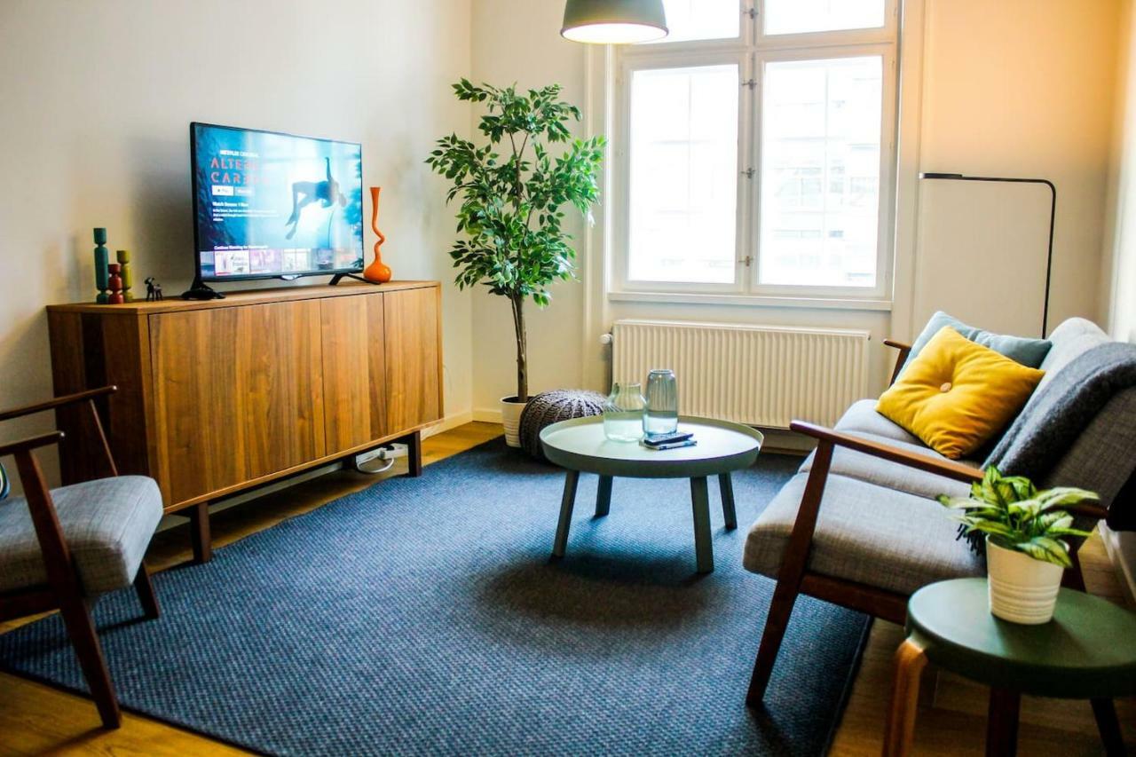 Luxury In The Heart Of Near Harbour Baths